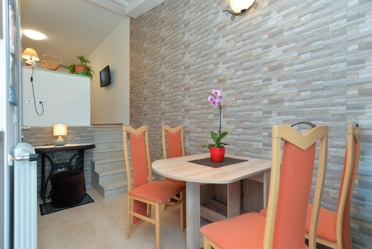 Apartments Voltica 1049 Rovinj Exterior foto