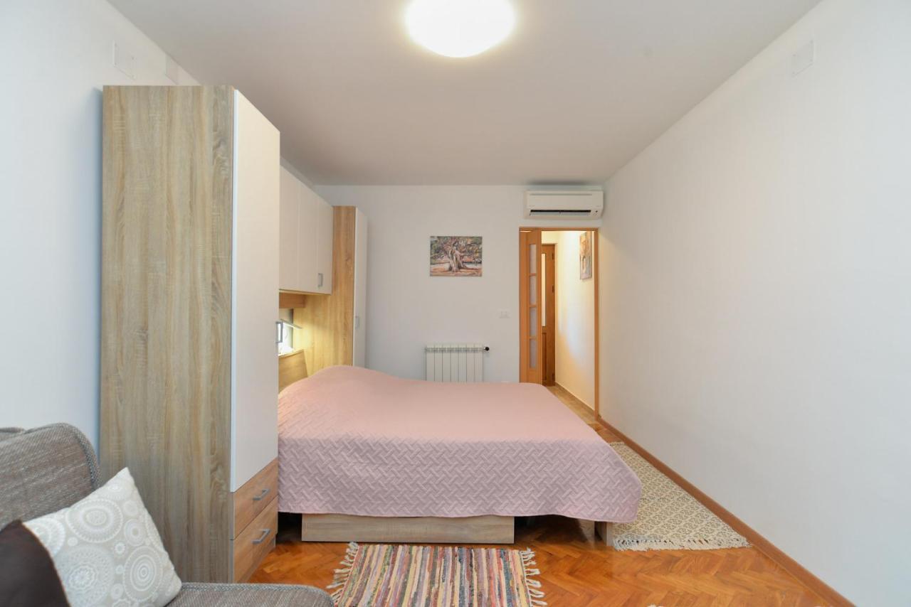 Apartments Voltica 1049 Rovinj Exterior foto